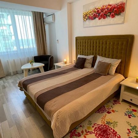 Apartament Summerland Mamaia Appartement Buitenkant foto